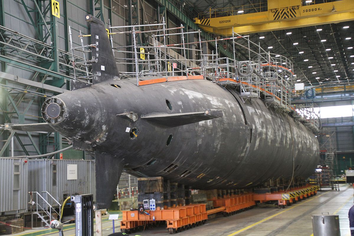 Gracias a la capacidad de Navantia, se han podido realizar la 5ª gran carena, del submarino “Galerna”. (foto Julio Maíz)